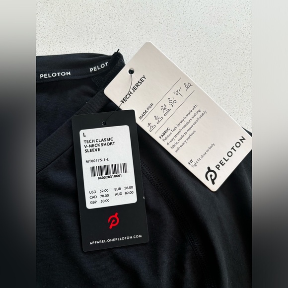 Peloton Men’s Tech Classic V-neck Short Sleeve - Picture 6 of 7